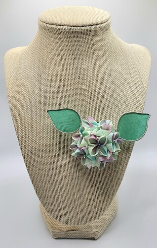HydrangeaBroochMannequin