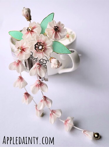 CherrySagariHairFork2w