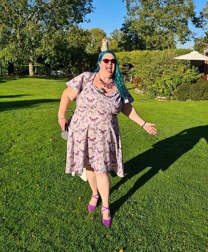 Obligatory crazy Loops pose