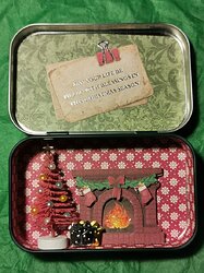 a DADA Christmas tin 2