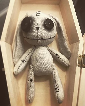 Creepy cute stuffed bunny I made : r/crafts