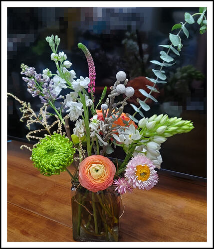 0426  flowers back (1)